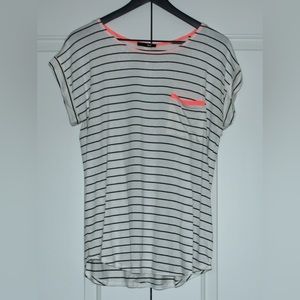 Papermoon Anica One Pocket Knit Tee